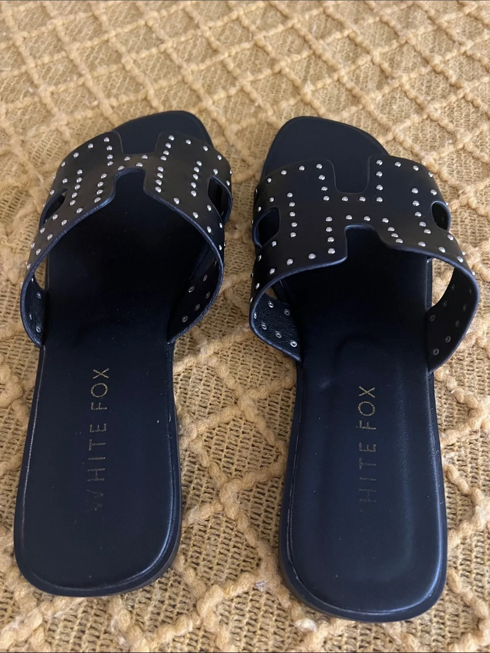 White Fox Boutique black slide